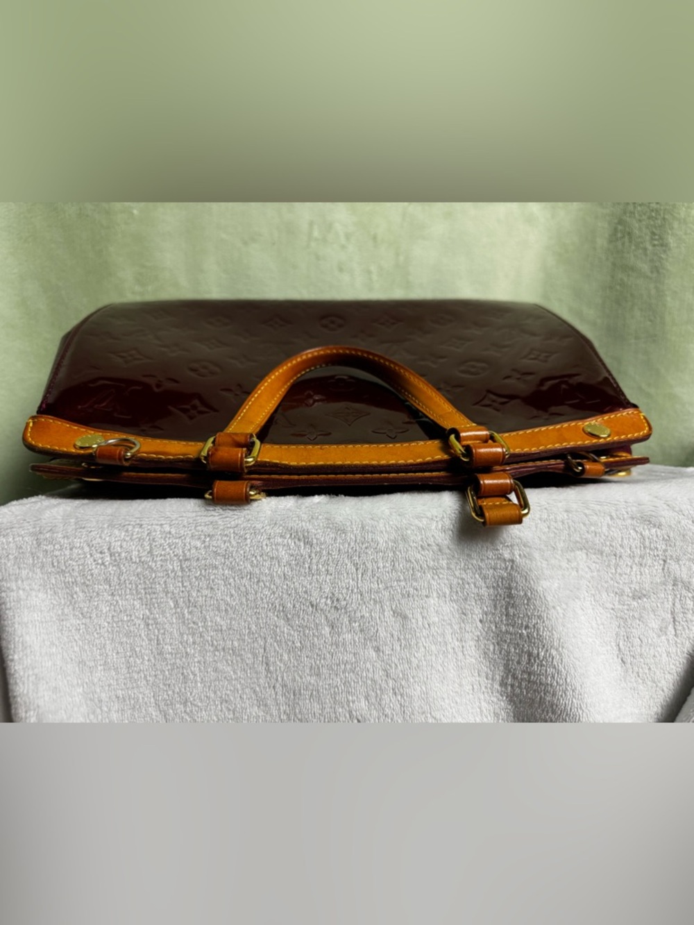 Louis Vuitton Brea MM Vernis Amarante Patent Leather Satchel Bag w/ Strap Auth - Picture 16 of 16